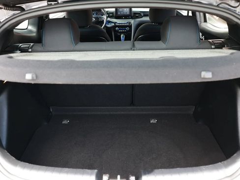 Used 2019 Hyundai Veloster 2.0 FWD image 16
