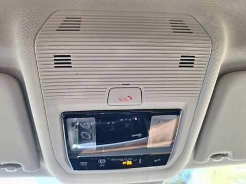 New 2026 Volkswagen Atlas SE image 19