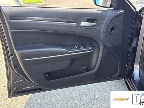 Used 2019 Chrysler 300 Touring w/ Sport Appearance Package RWD image 14