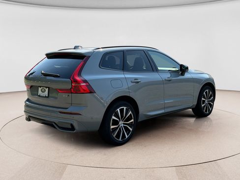 Used 2024 Volvo XC60 B5 Plus w/ Protection Package Premier AWD/4WD image 5