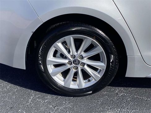 Used 2023 Toyota Corolla LE image 7