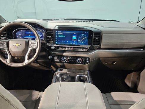 Used 2024 Chevrolet Silverado 1500 LTZ image 10