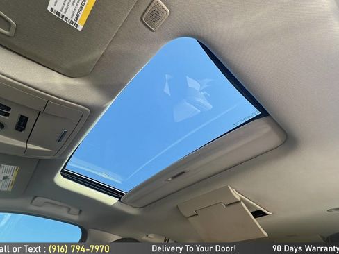 Used 2017 GMC Yukon XL Denali w/ Open Road Package image 26