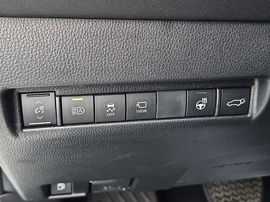 Used 2023 Toyota Venza Limited AWD/4WD image 22