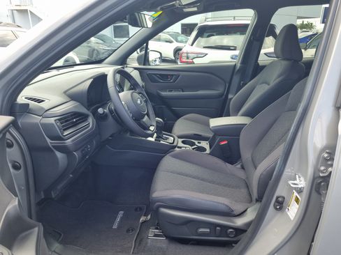 Used 2025 Subaru Forester Premium AWD/4WD image 20
