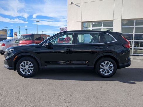 Used 2023 Honda CR-V LX image 9