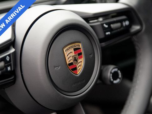 Used 2025 Porsche Cayenne S AWD/4WD image 19