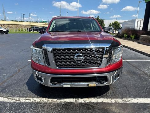 Used 2017 Nissan Titan SV AWD/4WD image 3