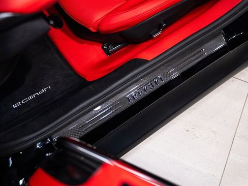 Used 2025 Ferrari 12Cilindri RWD image 9