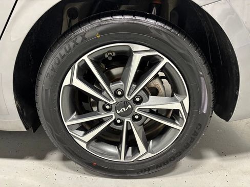 Used 2024 Kia Forte LXS FWD image 61