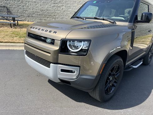 Certified 2023 Land Rover Defender 90 S image 8