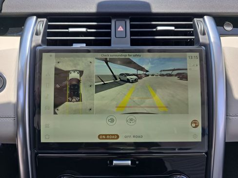New 2026 Land Rover Discovery S AWD/4WD image 25