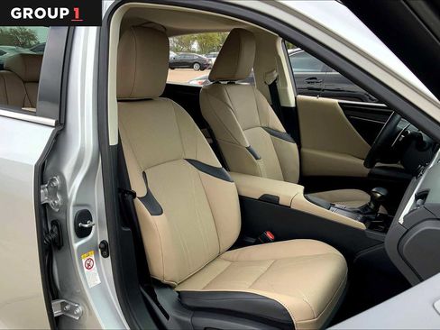 Used 2019 Lexus ES 350 w/ Luxury Package image 9