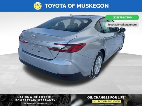 New 2026 Toyota Camry LE image 7