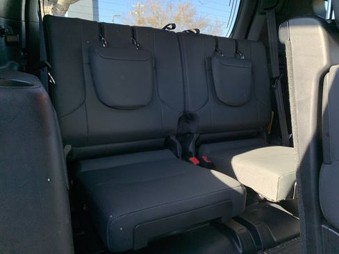 Used 2023 Lexus GX 460 Premium image 33