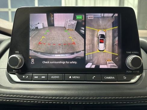 Used 2021 Nissan Rogue SV w/ Premium Package image 10