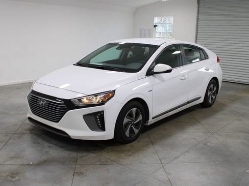Used 2019 Hyundai Ioniq SEL image 4
