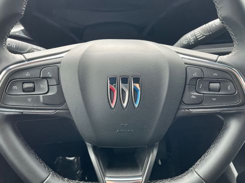 Used 2025 Buick Envista Sport Touring image 28