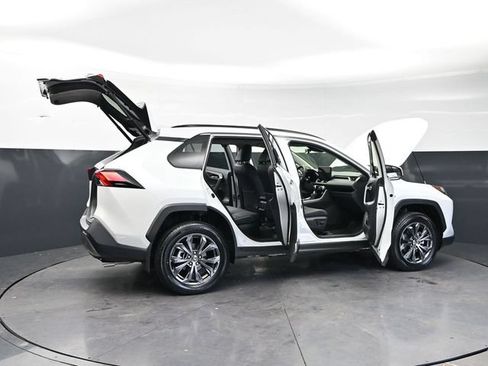 Used 2023 Toyota RAV4 Limited AWD/4WD image 31