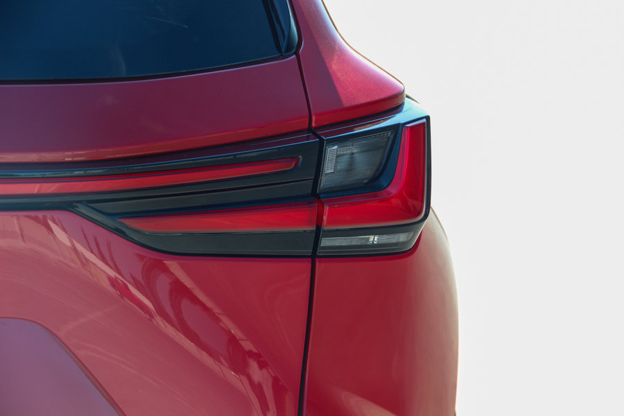 Certified 2025 Lexus NX 250 FWD w/ Accessory Package (2T) image 8