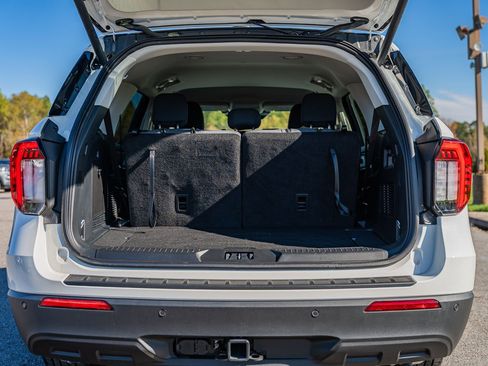 Certified 2025 Ford Explorer Active image 15