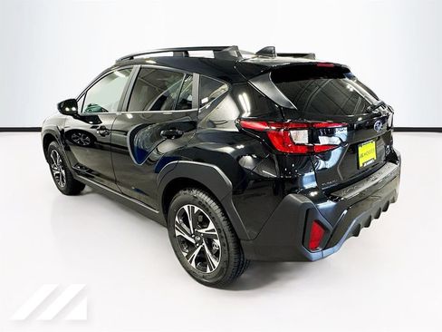Used 2026 Subaru Crosstrek 2.5i Premium AWD/4WD image 6
