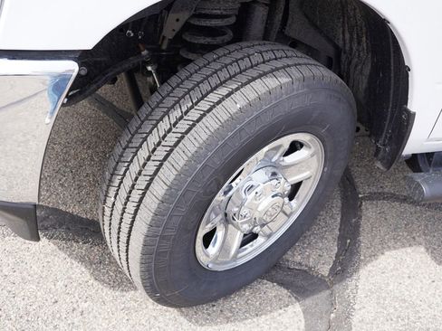 New 2026 RAM 2500 Tradesman AWD/4WD image 9