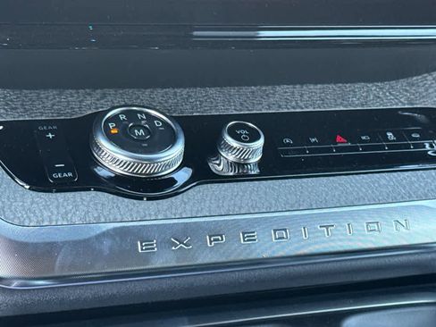 New 2025 Ford Expedition Tremor image 32