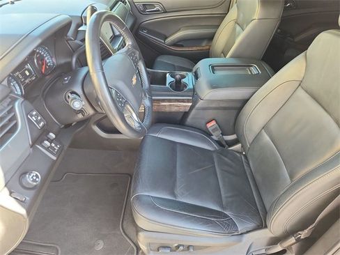 Used 2019 Chevrolet Tahoe LT w/ LT Signature Package image 19