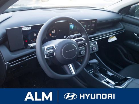 New 2026 Hyundai Tucson SE image 11