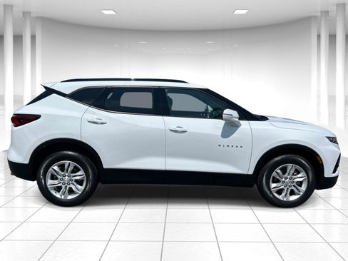 Used 2021 Chevrolet Blazer LT AWD/4WD image 2