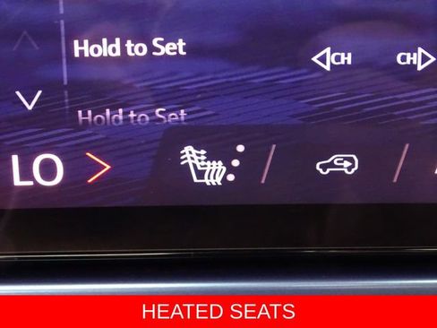 Used 2025 Chevrolet Equinox EV LT AWD/4WD image 12