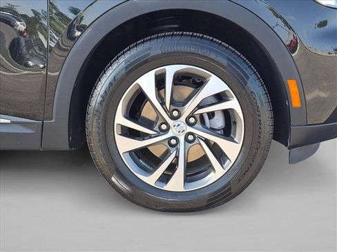 Used 2023 Buick Envision Essence FWD image 23