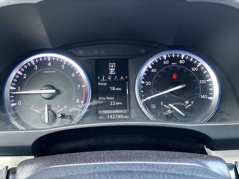 Used 2016 Toyota Highlander XLE image 25