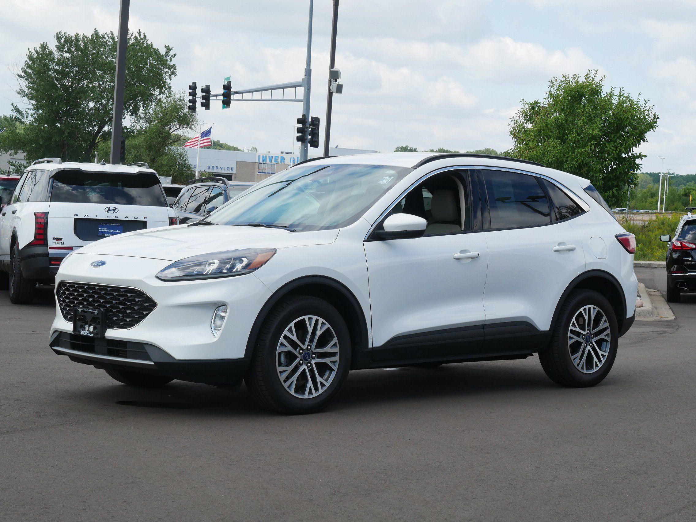 Used 2020 Ford Escape SEL AWD/4WD image 2