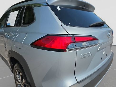 Used 2023 Toyota Corolla Cross XLE FWD image 35