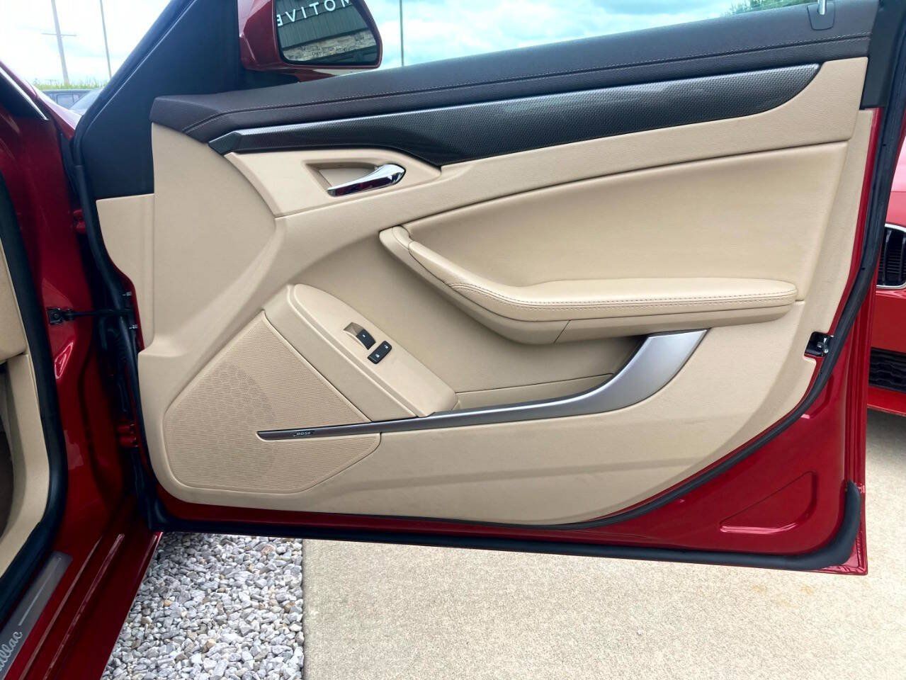 Used 2009 Cadillac CTS 3.6 RWD image 19