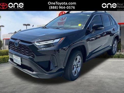 Used 2024 Toyota RAV4 LE AWD/4WD image 1