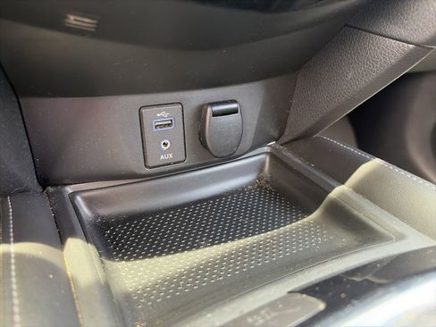 Used 2017 Nissan Rogue SL FWD image 18