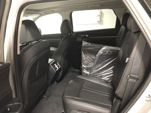 New 2026 Kia Sorento X-Line EX image 17