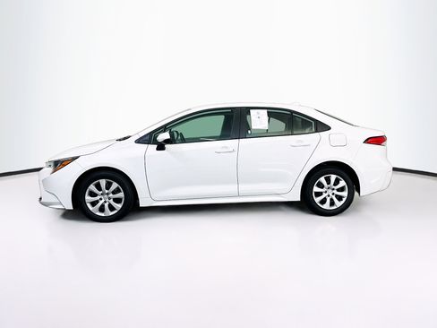 Used 2024 Toyota Corolla LE FWD image 4