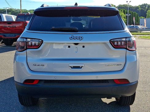 Certified 2025 Jeep Compass Limited AWD/4WD image 5