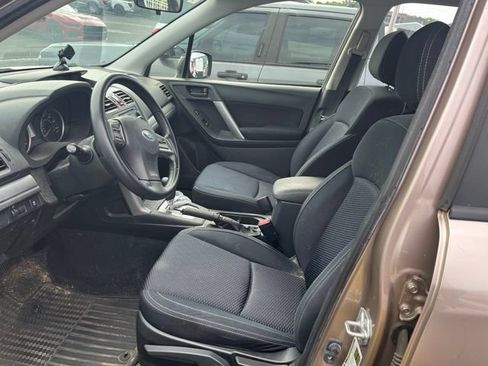 Used 2015 Subaru Forester 2.5i w/ Alloy Wheel Package AWD/4WD image 6
