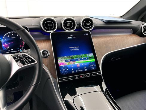 Certified 2023 Mercedes-Benz GLC 300 image 5