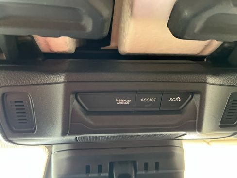 Used 2025 Jeep Wrangler Unlimited Rubicon 4xe w/ Safety Group AWD/4WD image 30