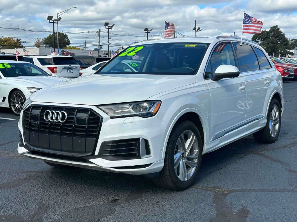 Used 2022 Audi Q7 3.0T Premium Plus w/ Premium Plus Package AWD/4WD image 2