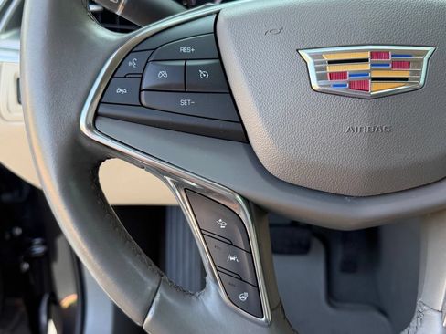 Used 2019 Cadillac XT5 Premium Luxury FWD image 29