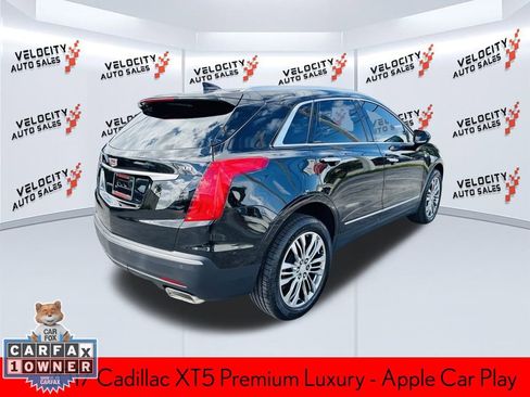 Used 2017 Cadillac XT5 Premium Luxury image 3