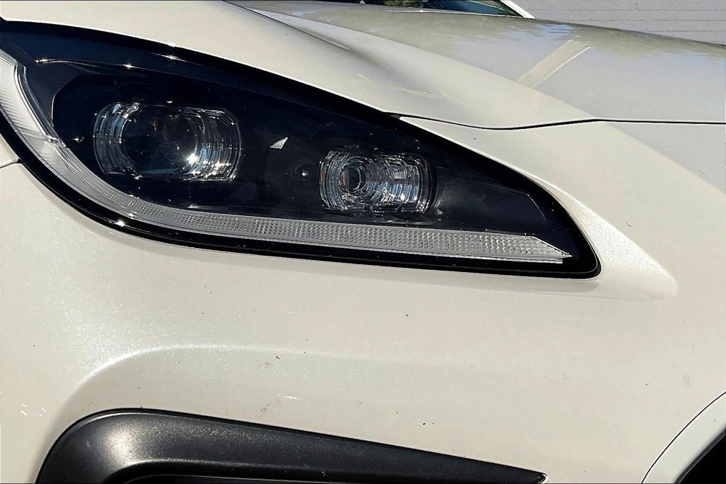 Used 2022 Toyota GR86 Premium w/ ALL Weather Mat Package (TMS) RWD image 26