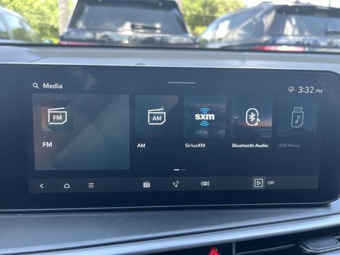 Used 2025 Kia Sorento S w/ Panoramic Sunroof Package AWD/4WD image 23